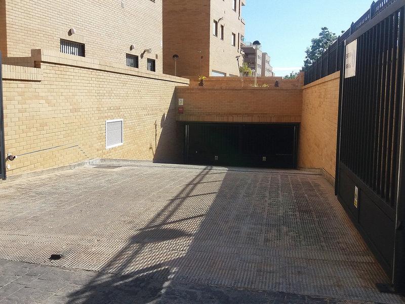 4DB26C6095752050A1234A6241D44098