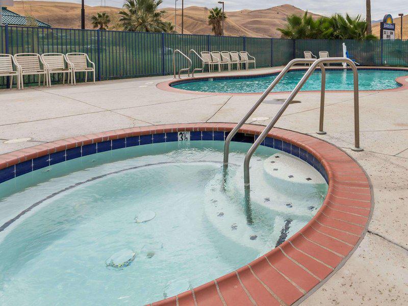 C487CA28F4A9A8868F7C4FC792D4B105