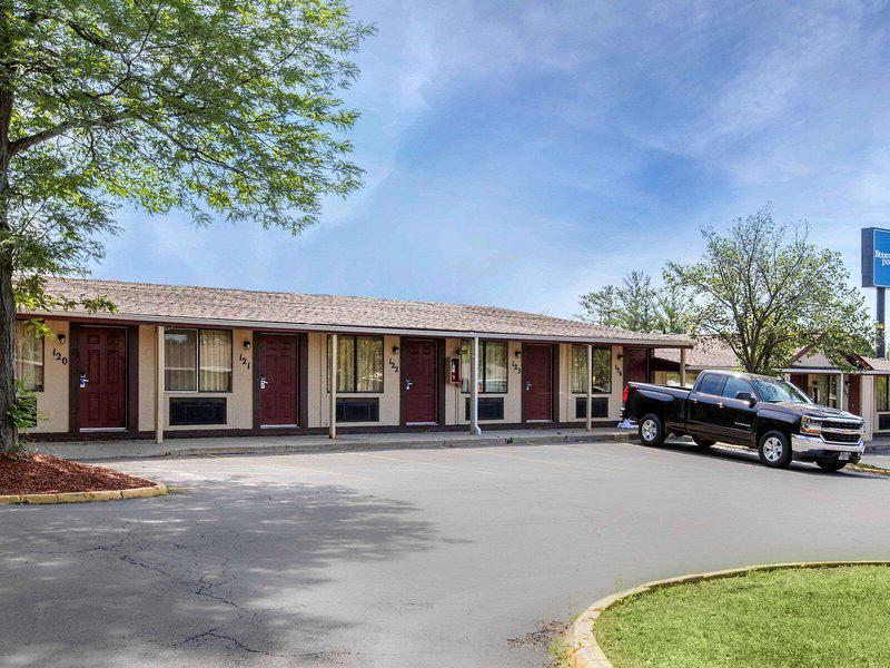 9BB0D6602B890ED42D95BA961E1DA2BE