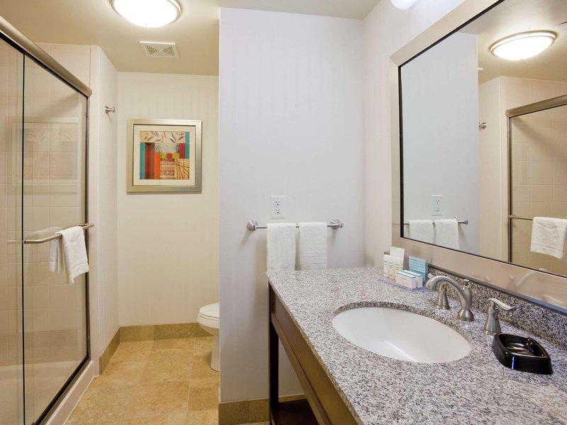 570F9B7C1367F8E17B90963459D90F65