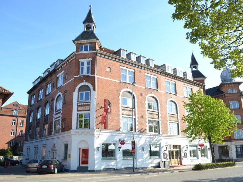 53CDFD8D827C3D25E0349A2CD71F7801