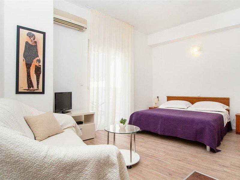 94E304622FB65592D454A2F895AF34FA