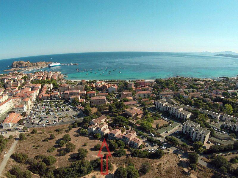 D0FC0FE83F5F806D0E939C0C737D3705