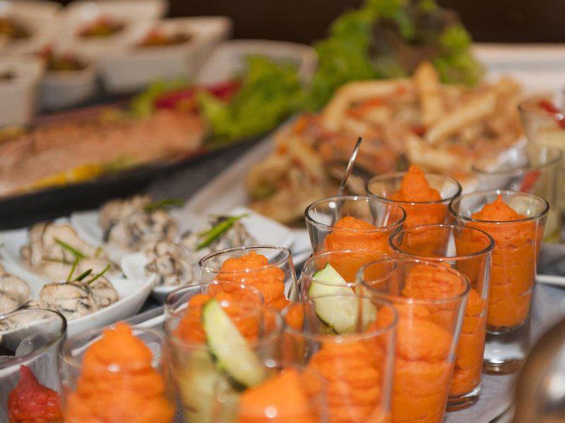 A0283957F64A73AD7D95F1AEC50520A1