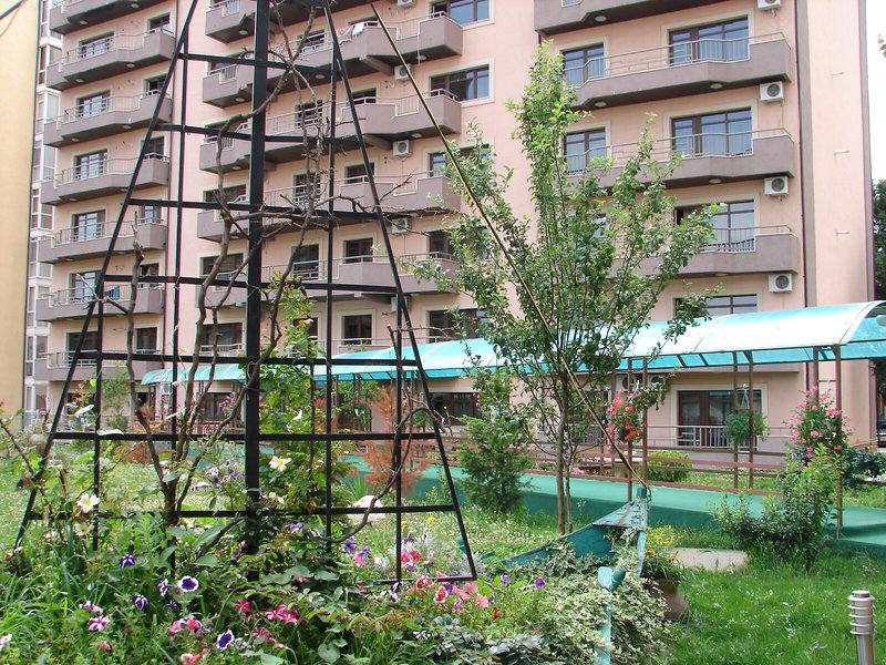 275421641D2B7D07456CA7B45B81C8C6