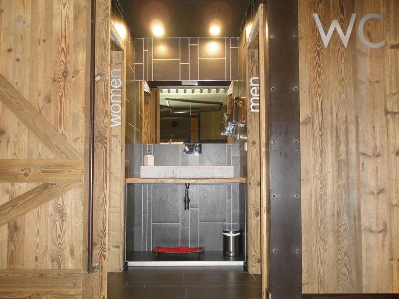 CCC293FFEBCF3F1B9F2452681BE8B805