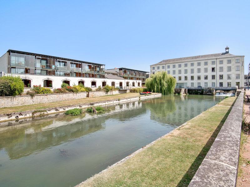 3957ECAA55B54A83DA4FDF172BEC5C9C