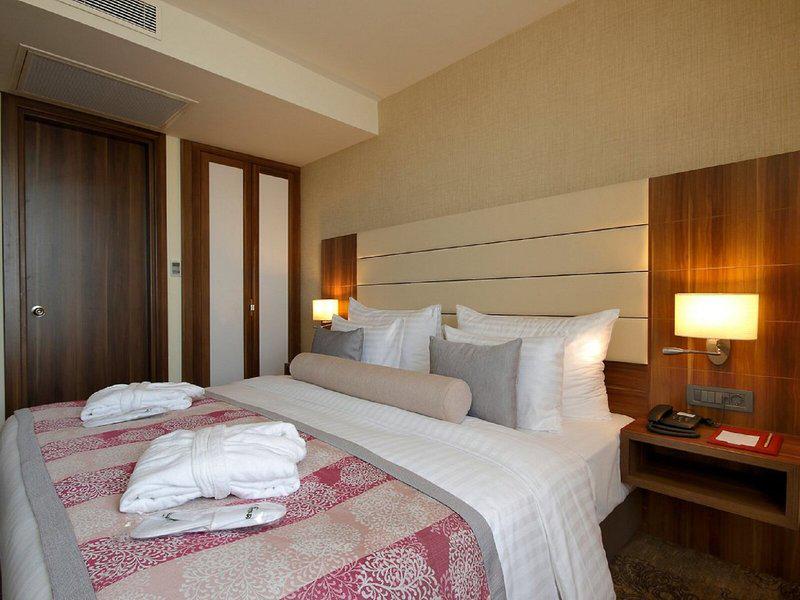 84C49E9E65D75C3D1FE2308A0836B201