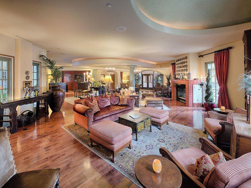 FCEF72653E5C15C8588F9D3C23BD1C7A