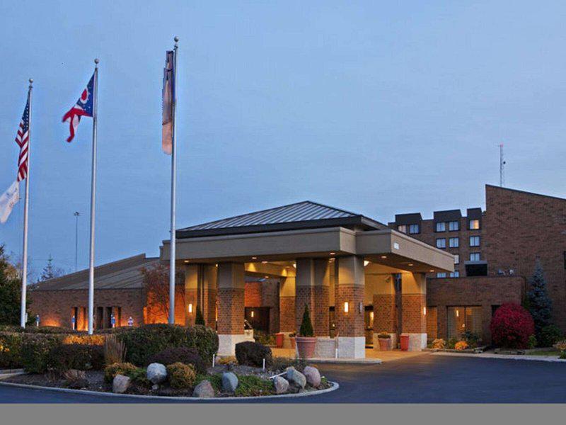 C7DC0476D4304B98DFDC39B96E7497EE