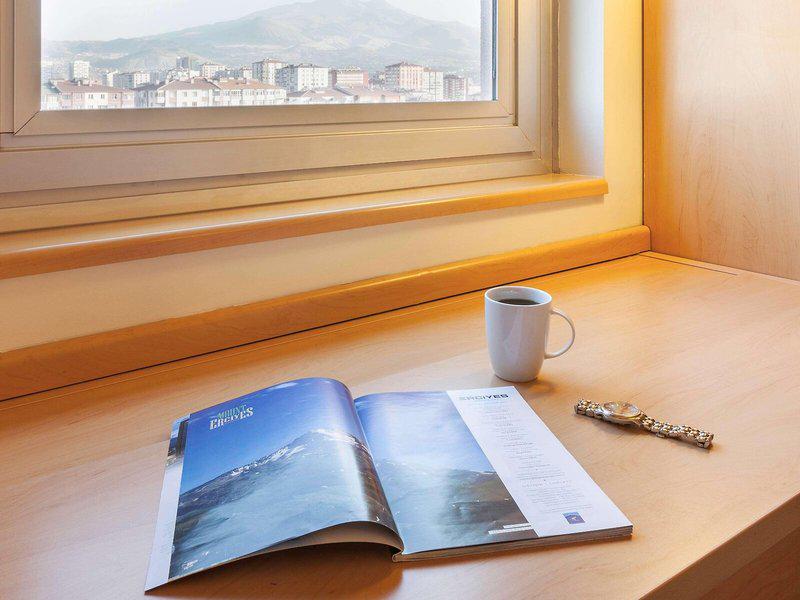 34E8EDBC6E7651C5C91DBAEF3815ECB8