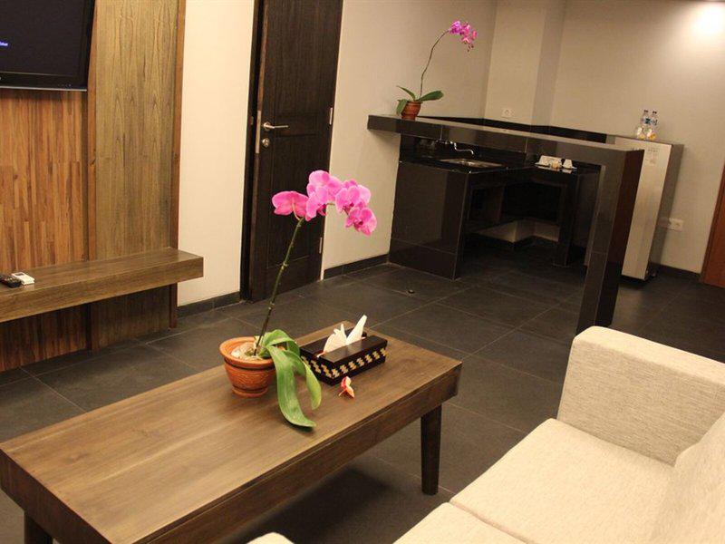 A781A931910072377981C377A6F41156