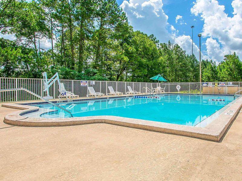 D03E1DB966F6C694259432D0DE620096