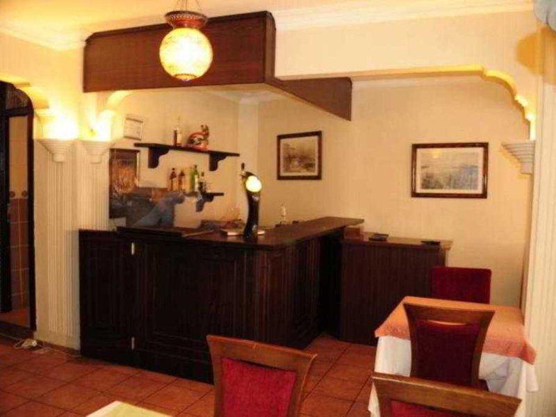 64E4D9BBF81BF457BD66F98EC6B302CE