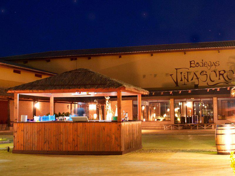 984FFAB9E0D70B97D87DB15B2428DFC4