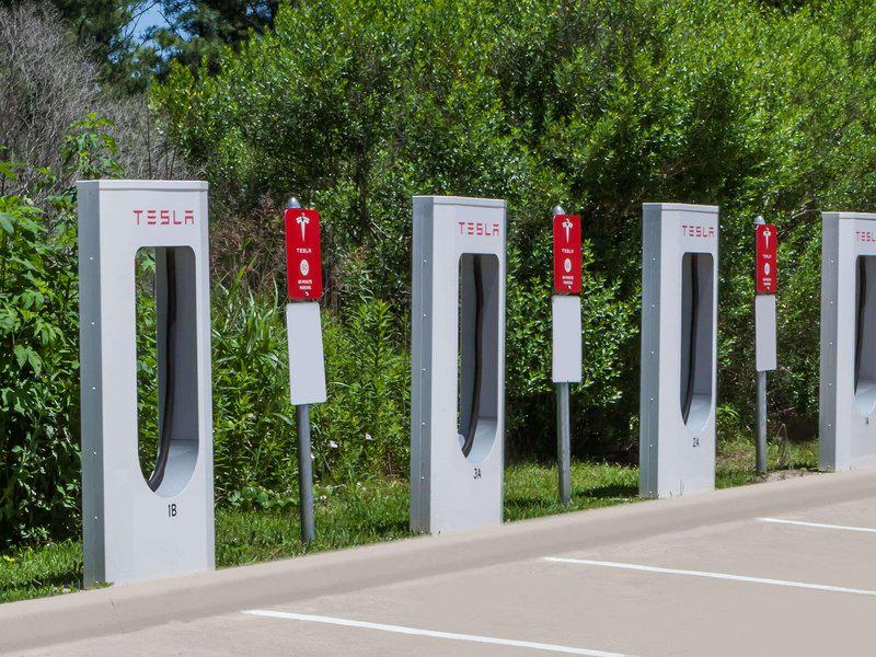 E6C3911E56AC25F72FD37DDFCD417A92