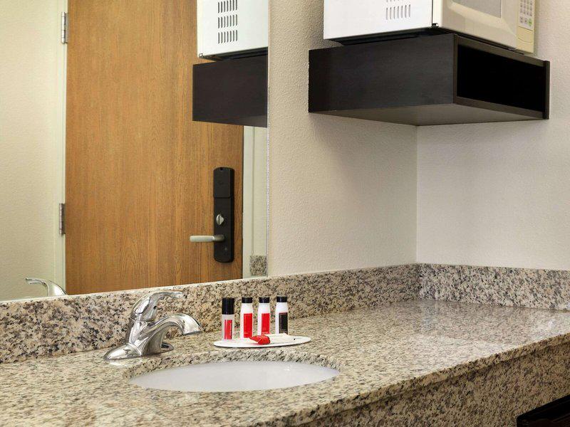 C246ACEF0B7775215357BDAF6CC3D572