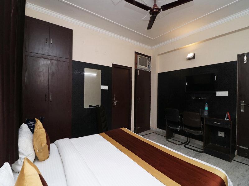 FACAA63848195AC726D9088706E818A5