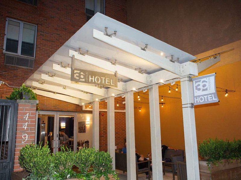 EBE27FDBEB2A95837F0880338B68BE31