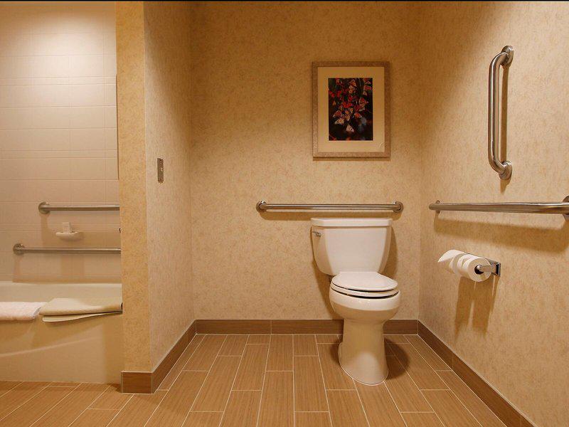 0A4927233806ACA417F3F186706C783F