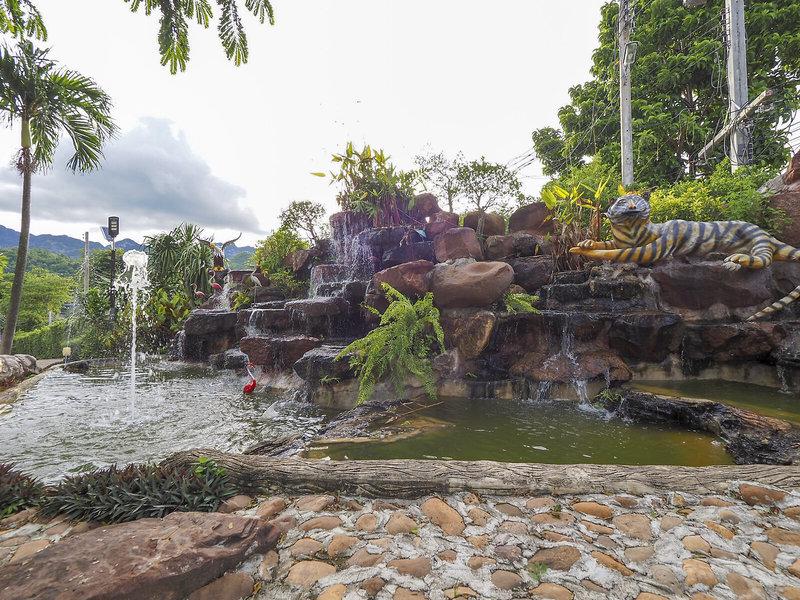 BF1272FF40B7A1D2249B87EE61AD40AB