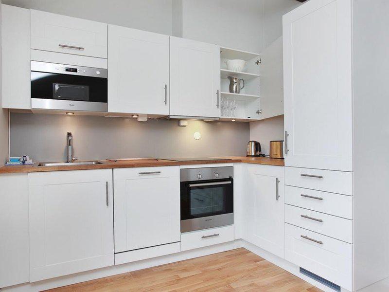 AC3C0822CA8F33CEB15307B16E4FEEC8