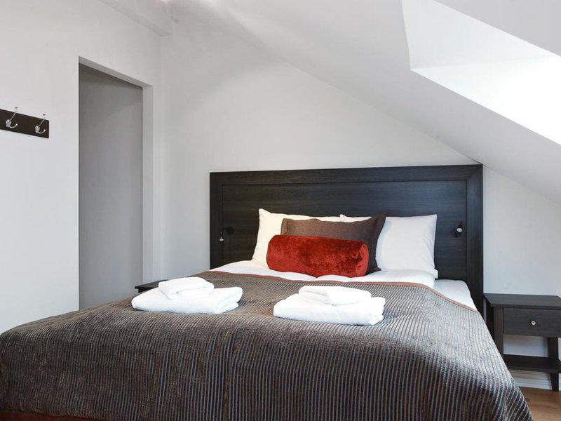 7D864325D4DEBB46A792FC49559C66B3