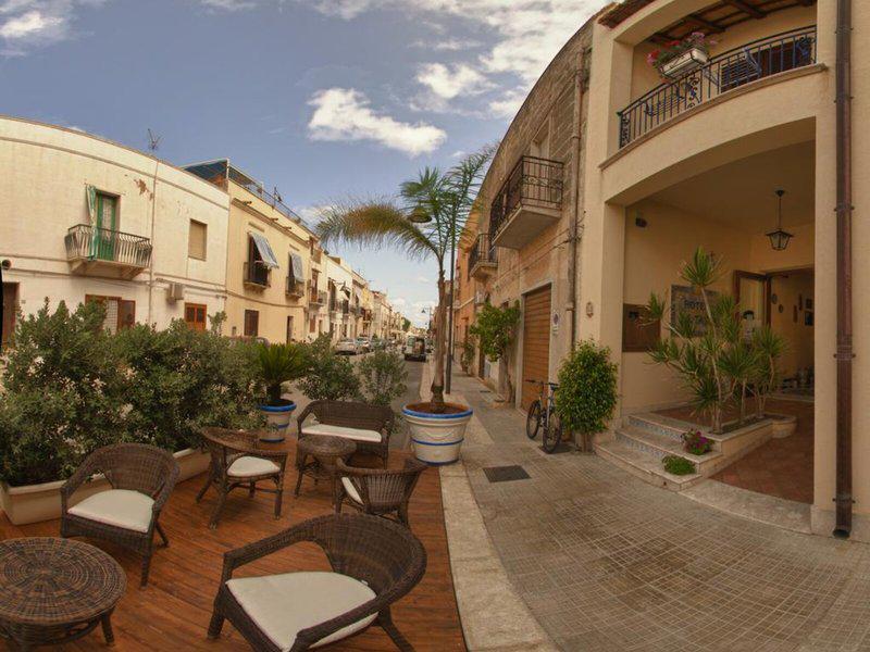 EF35552273CA86D3EF661AEF82877850