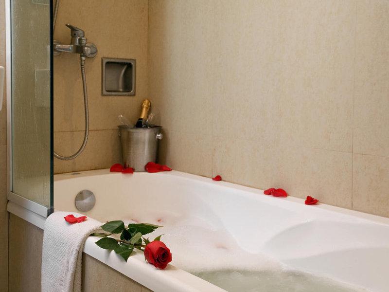 F9A4670812343C252907E400C3691F2E