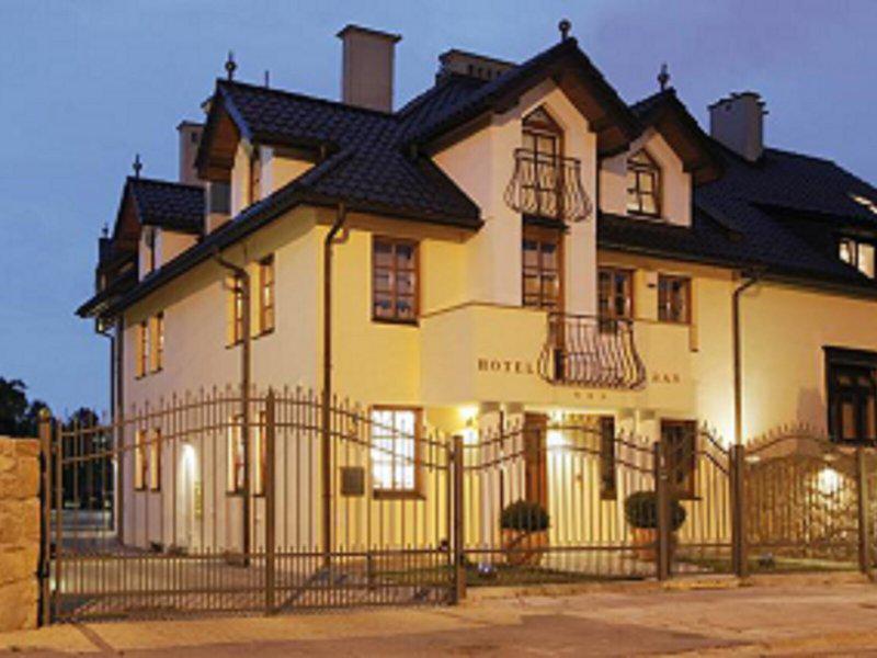 B29743437F32EB141C7CDA5F9E4E0FFB