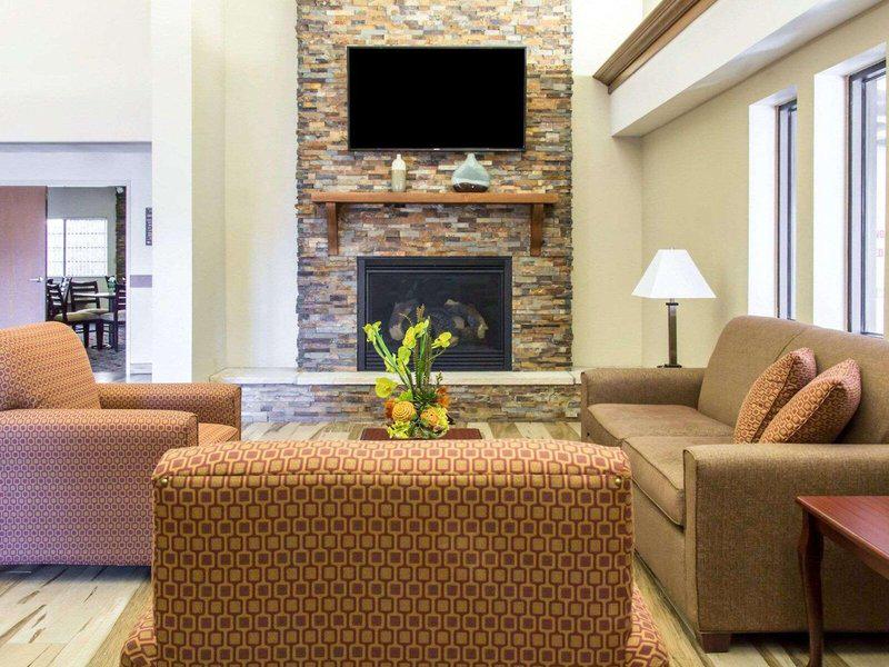 E7C2D46D9E24E040B4C90F1C3D11E215