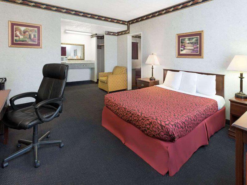 B24FC61B4072F0D380FCF22349D44359