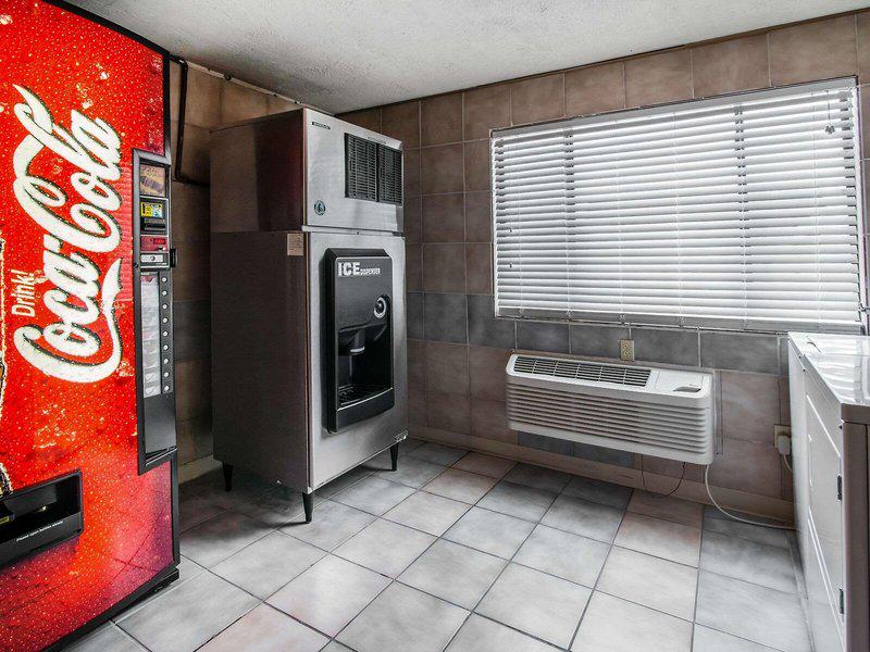 B5EF7645A25F93D94C027538115E7D3B