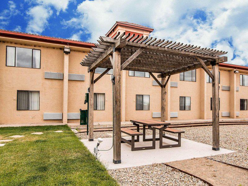 6E07ED0DF5645A70ED84B8D038EC97D3