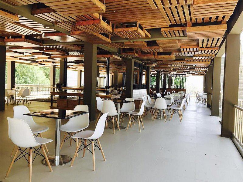 963ACE70470645F01E3A151BD5EF75F9