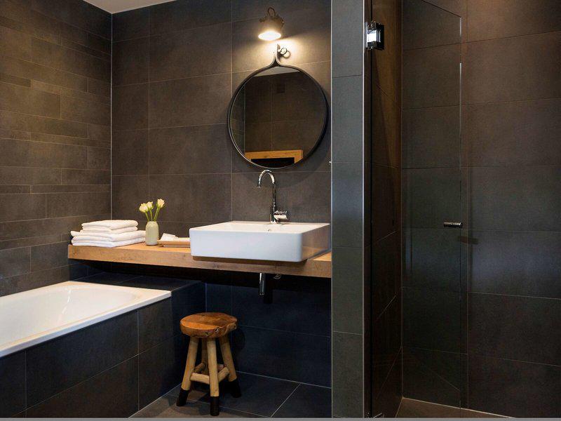 7AB9AB295CB0B0CF60917A3E88A37D4D