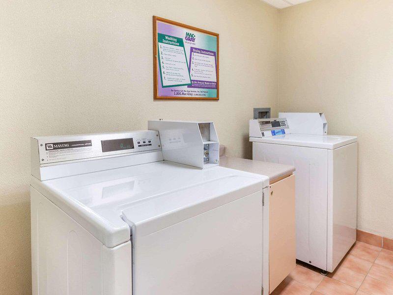 5411C73BA2E851D7F5D8238CF41E66AD