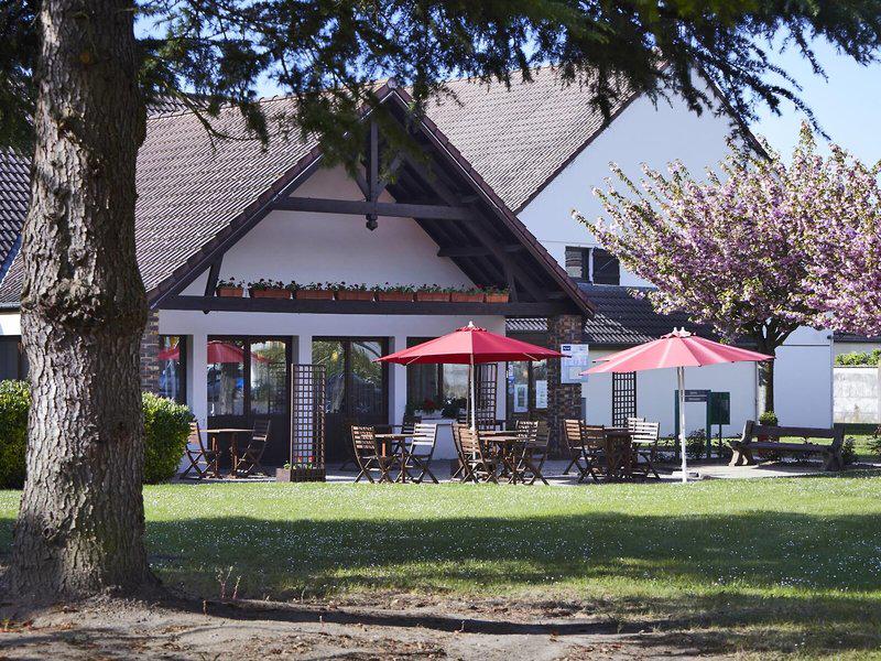 8DBCEEC00DBFE1841F1190F9FF8A1EEF