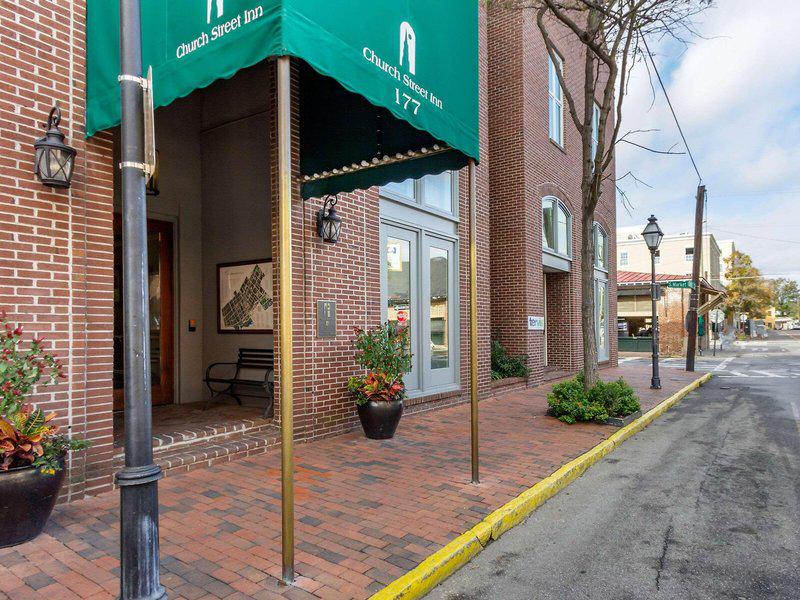 54B75309037013AB574ABA669B1989C4