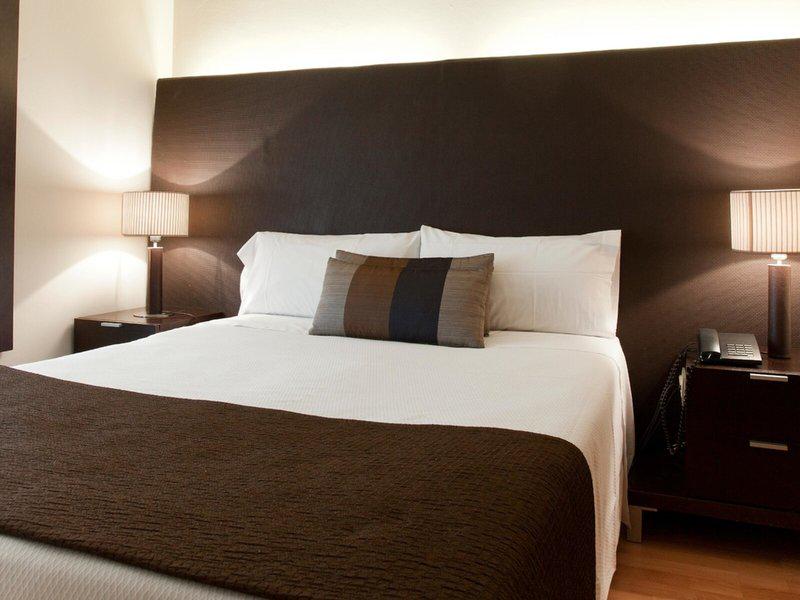 E7ED777FBB256DD0759A46815E8649B9