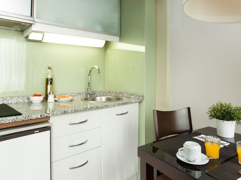 BF76DAFCBB947C75F5521B53392CE422