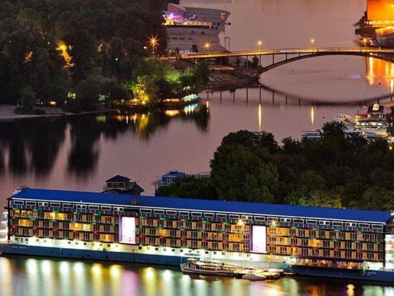 8ADD0F56BCE67470688D085E40EF8A8A