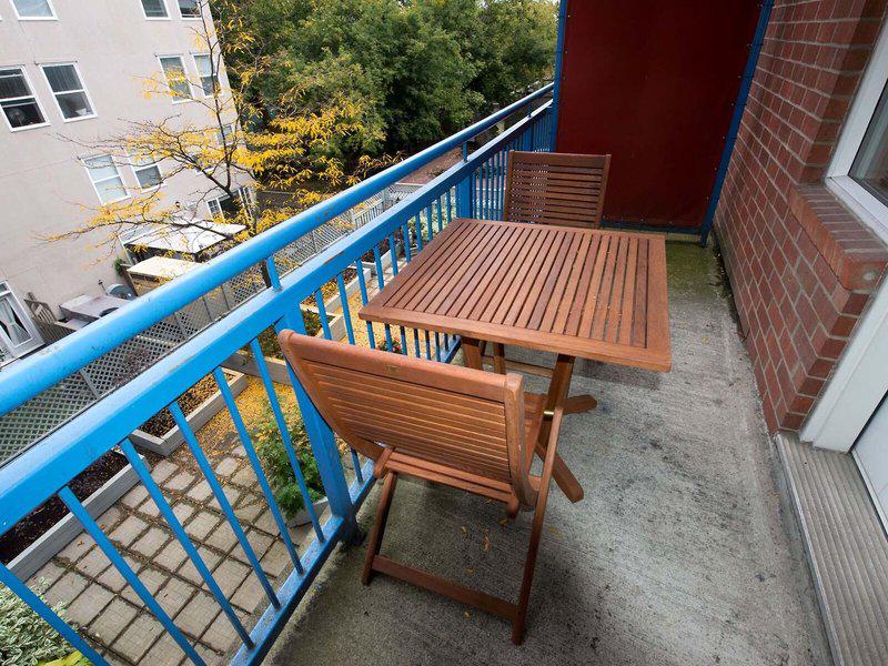 BCBC3961699189CA9465E72B3C6748A0