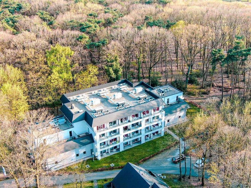 14060377229FBE8E712A776B0B204A28