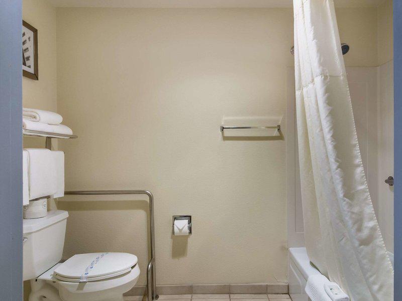 2FBBD0799BFECD480F4556D278768D70