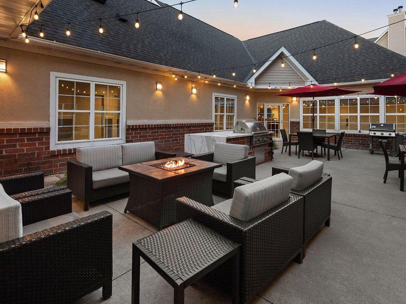 AEC3E6BCC439DC1376051F8147F1E94D