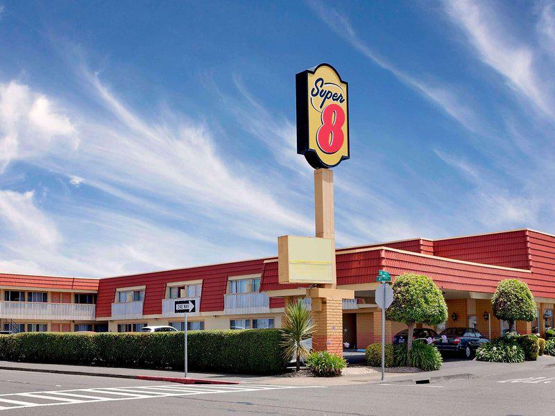 7FA64D5B9A8A81DBE8C0D704C87D8A66