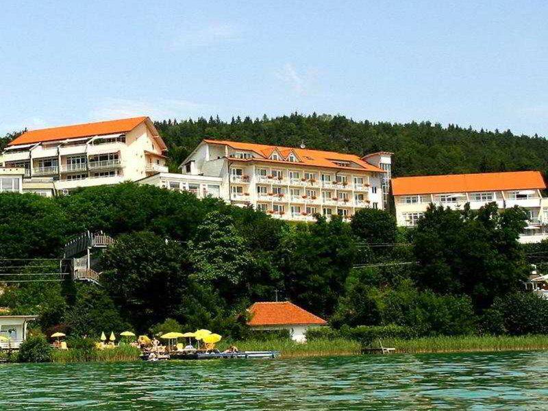 F6E30A3556771B52369BA78FBB557BFA