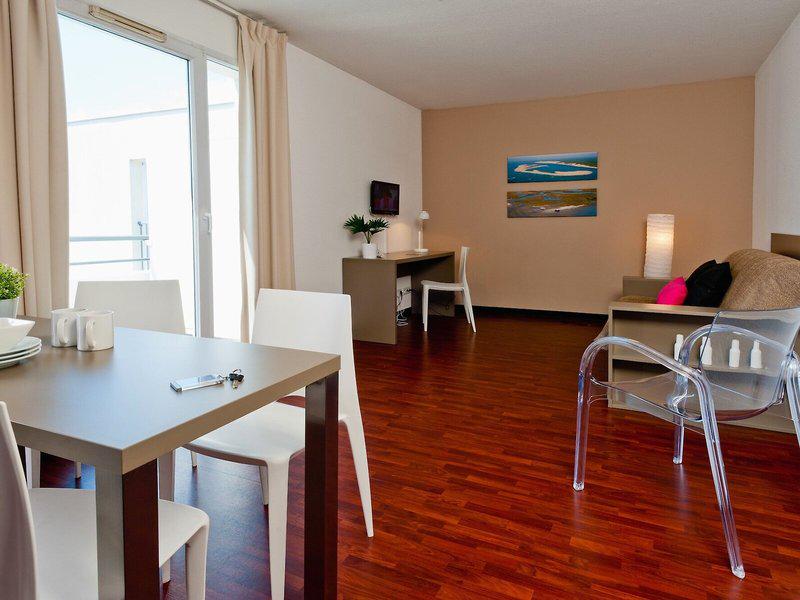 45177DEFA36102482944439317B45062