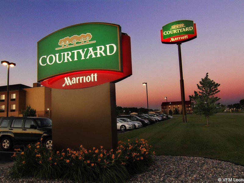 B928E07F2556F2E048A04B1676B077B0